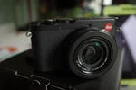 Leica D-lux 8 Compact Digital Camera Black Built-in Flash Auto Focus F/1.7. Fixed Price $1600.00.