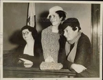 1934 Press Photo Mrs. Mina Marco And Daughters Court Divorce, California. Fixed Price $24.99.